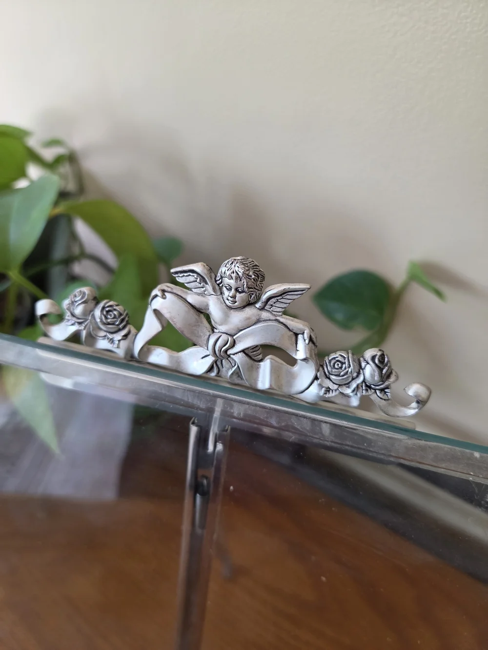 Clear Glass/Acrylic 8x10 Easel Display Frame with Silver Cherup & Roses Accent